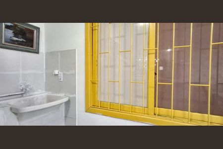 Casa de condomínio para alugar com 110m², 2 quartos e 1 vagaÁrea de Serviço