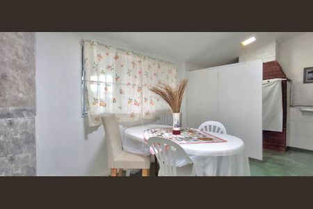 Sala de Jantar de casa de condomínio para alugar com 2 quartos, 110m² em Rio Tavares, Florianópolis