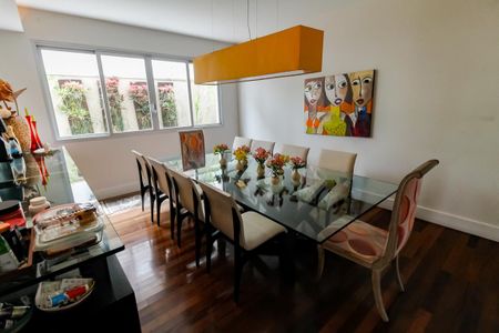 Casa à venda com 500m², 4 quartos e 7 vagas Casa à venda com 500m², 4 quartos e 7 vagasSala 2 - Jantar