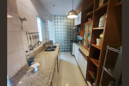 Apartamento à venda com 107m², 2 quartos e sem vaga