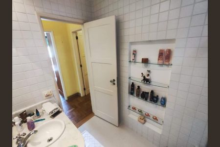 Apartamento à venda com 107m², 2 quartos e sem vaga
