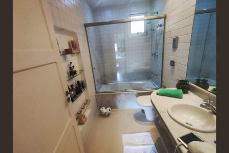 Apartamento à venda com 107m², 2 quartos e sem vaga