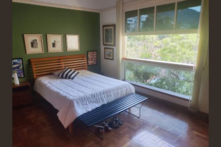 Apartamento à venda com 107m², 2 quartos e sem vaga