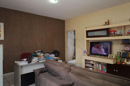 Sala de casa à venda com 4 quartos, 170m² em Cidade Antônio Estêvão de Carvalho, São Paulo