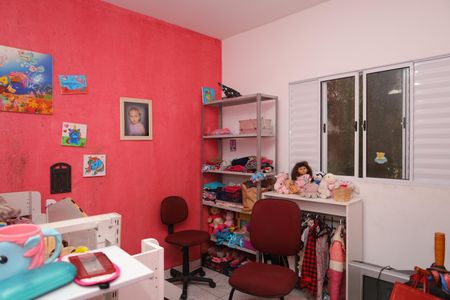 Casa à venda com 170m², 4 quartos e 4 vagasQuarto 2