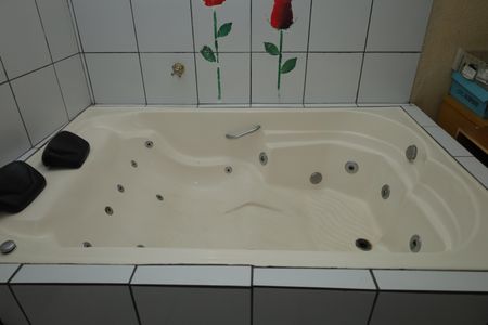 Casa à venda com 170m², 4 quartos e 4 vagasBanheiro 1 - Suíte