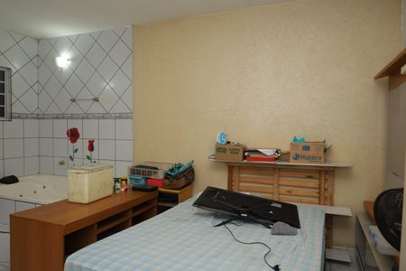 Casa à venda com 170m², 4 quartos e 4 vagasQuarto 4 - Suíte