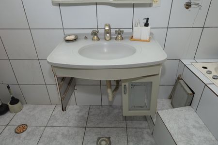 Casa à venda com 170m², 4 quartos e 4 vagasBanheiro 1 - Suíte