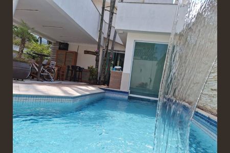 Casa à venda com 458m², 4 quartos e 3 vagas