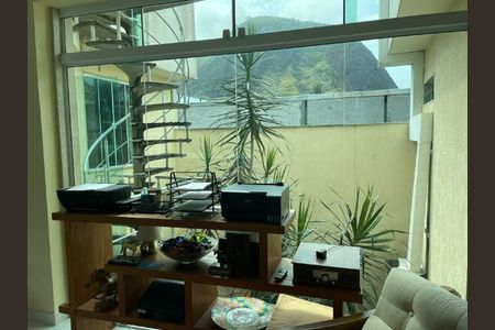 Casa à venda com 458m², 4 quartos e 3 vagas