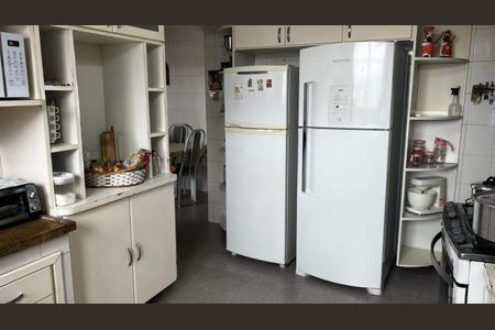 Casa à venda com 3 quartos, 285m² em Inhaúma, Rio de Janeiro