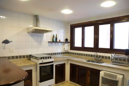 Casa à venda com 400m², 5 quartos e 2 vagas