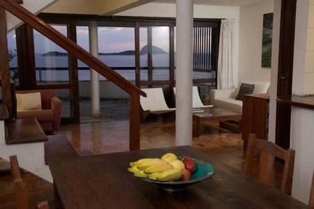 Casa à venda com 5 quartos, 400m² em Vidigal, Rio de Janeiro