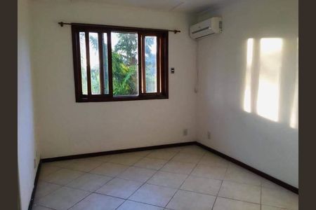 Casa à venda com 3 quartos, 460m² em Camboinhas, Niterói