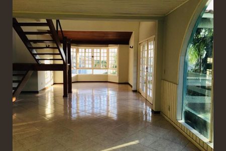 Casa à venda com 460m², 3 quartos e 2 vagas