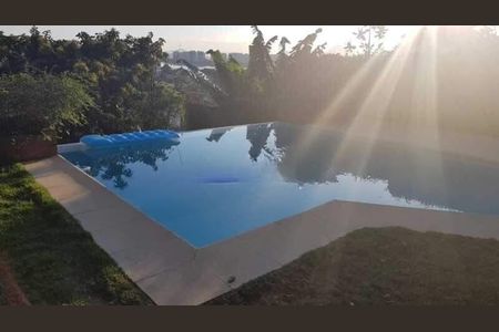 Casa à venda com 220m², 3 quartos e 2 vagas