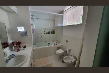 Casa à venda com 700m², 5 quartos e 2 vagas