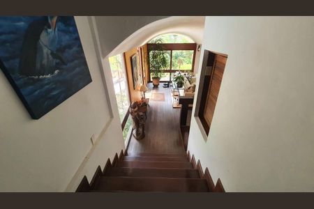 Casa à venda com 700m², 5 quartos e 2 vagas