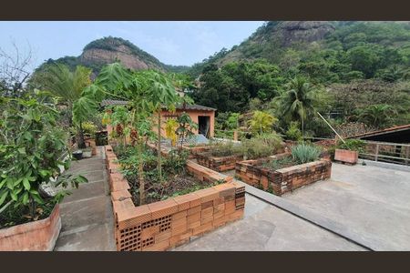 Casa à venda com 700m², 5 quartos e 2 vagas