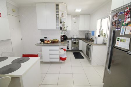 Apartamento para alugar com 128m², 4 quartos e 2 vagasCozinha