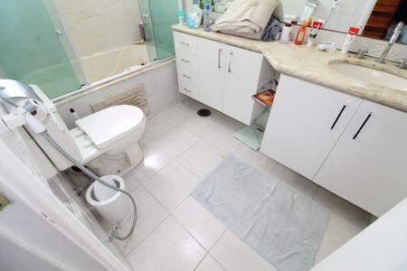 Apartamento para alugar com 128m², 4 quartos e 2 vagasBanheiro da Suíte