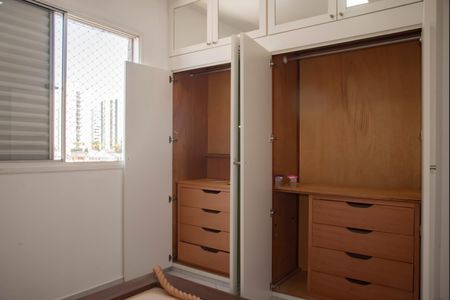 Apartamento para alugar com 53m², 2 quartos e 1 vagaSuíte