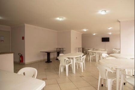 Apartamento para alugar com 53m², 2 quartos e 1 vagaÁrea comum - Salão de festas