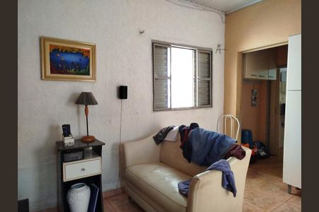 Casa à venda com 330m², 2 quartos e 4 vagasSala e cozinha