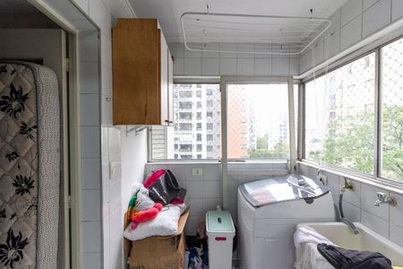 Apartamento para alugar com 70m², 3 quartos e 1 vagaÁrea de Serviço