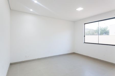 Casa de condomínio à venda com 210m², 3 quartos e 4 vagassuite 3