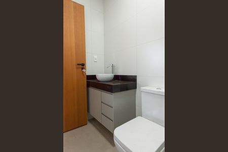 Casa de condomínio à venda com 210m², 3 quartos e 4 vagasBanheiro suite 1