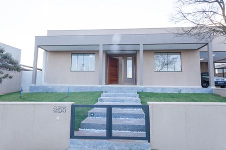 Casa de condomínio à venda com 210m², 3 quartos e 4 vagasFachada