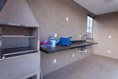 Casa de condomínio à venda com 210m², 3 quartos e 4 vagasQuintal