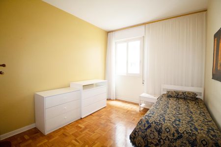 Apartamento para alugar com 83m², 2 quartos e sem vaga Apartamento para alugar com 83m², 2 quartos e sem vagaQuarto 1