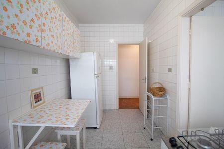 Apartamento para alugar com 83m², 2 quartos e sem vaga Apartamento para alugar com 83m², 2 quartos e sem vagaCozinha