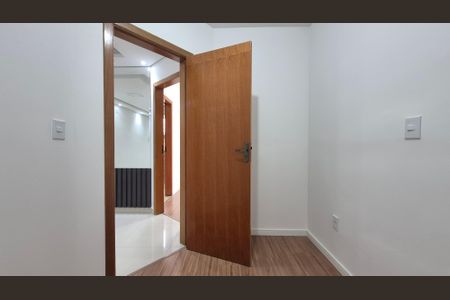 Quarto de apartamento à venda com 2 quartos, 58m² em Parque Erasmo Assunção, Santo André