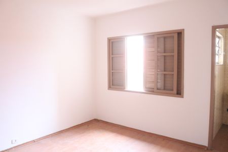 Casa à venda com 130m², 4 quartos e 1 vagaSuíte 1