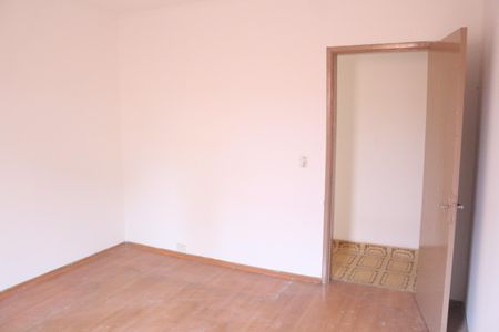 Casa à venda com 130m², 4 quartos e 1 vagaSuíte 1