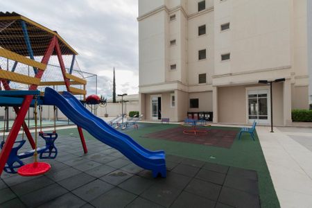 Apartamento para alugar com 66m², 2 quartos e 2 vagasÁrea comum - Playground