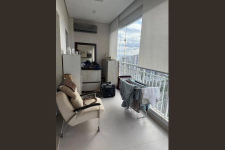 Apartamento à venda com 96m², 3 quartos e 2 vagasVaranda