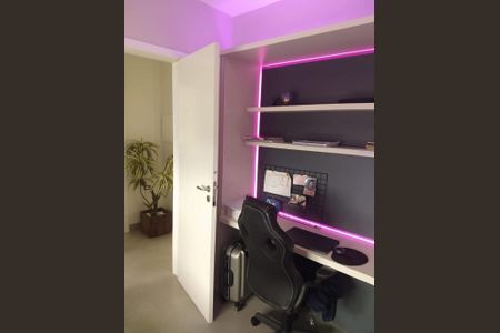 Quarto 1 de apartamento para alugar com 2 quartos, 65m² em Santo Antônio, Porto Alegre