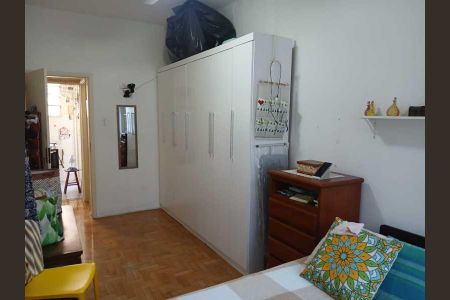Apartamento à venda com 43m², 1 quarto e sem vaga