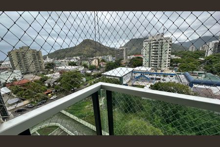 Apartamento à venda com 74m², 3 quartos e 1 vagaVaranda