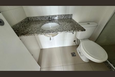 Apartamento à venda com 74m², 3 quartos e 1 vagaBanheiro quarto 1