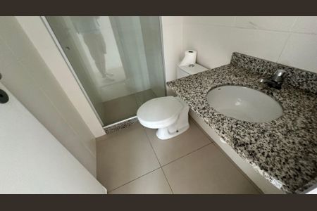 Apartamento à venda com 74m², 3 quartos e 1 vagaBanheiro Social