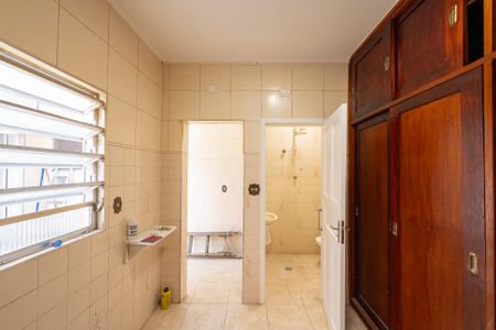 Casa de condomínio à venda com 200m², 3 quartos e 1 vagaLavanderia