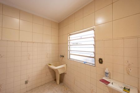 Casa de condomínio à venda com 200m², 3 quartos e 1 vagaLavanderia