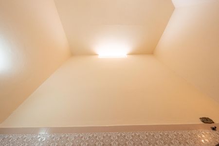 Casa de condomínio à venda com 200m², 3 quartos e 1 vagaBanheiro Social