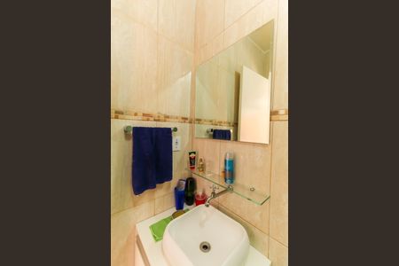 Casa à venda com 195m², 2 quartos e 1 vagaBanheiro