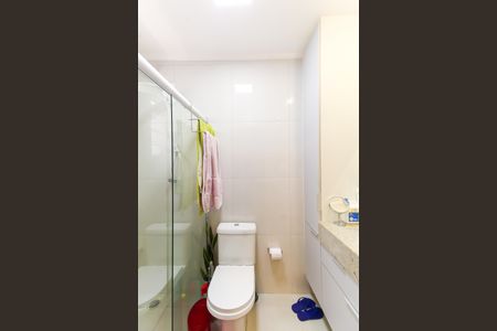 Casa à venda com 195m², 2 quartos e 1 vagaBanheiro da Suíte 1